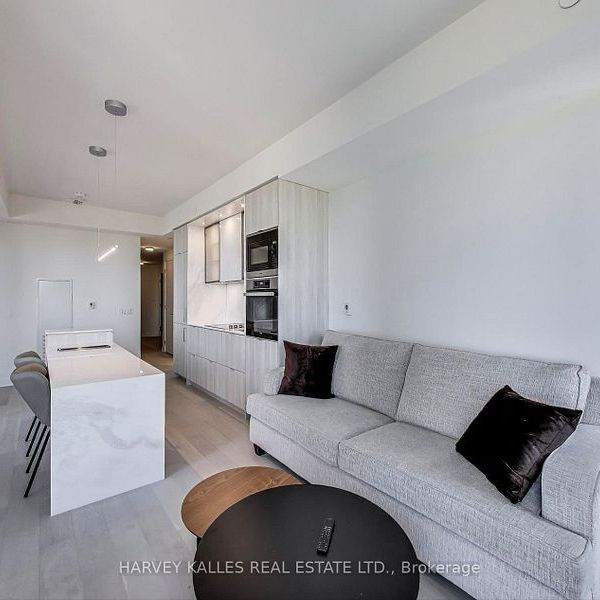 For Lease - 11 Yorkville Avenue Unit# 2405, Toronto, Ontario - Photo 1