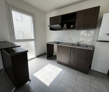 Location Appartement 3 pièces 54m² ST ANDRE DE CUBZAC 33240 - Photo 4