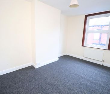 2 bedroom house to rent - Photo 2