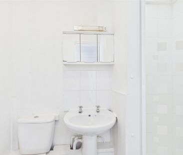 Tewkesbury Road, Longford - Photo 6