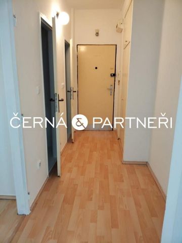 Pronájem bytu 2+1 55 m² - Fotografie 2