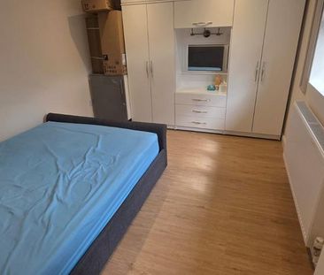 1 bedroom property to rent - Photo 1