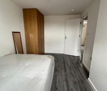 1 bedroom in a house share to rent - Photo 5