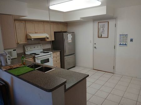 For Lease - 312 Grandview Way Unit# Master Bedroom, Toronto, Ontario - Photo 4