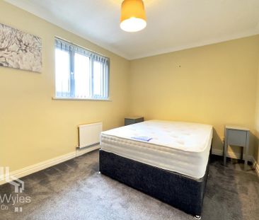 3 bedroom terraced house to rent - Photo 3