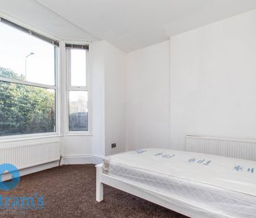 2 bed Apartment for Rent - Photo 3