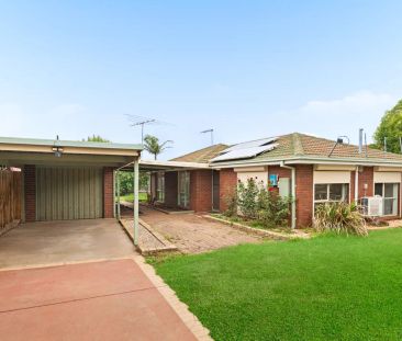 Perfect Family Home in Wyndham Vale - Photo 4