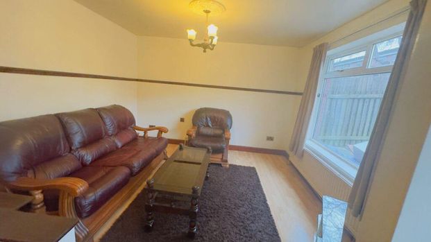 3 bedroom terraced house to rent - Photo 1