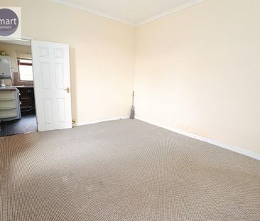 2 bedroom end of terrace house to rent - Photo 4