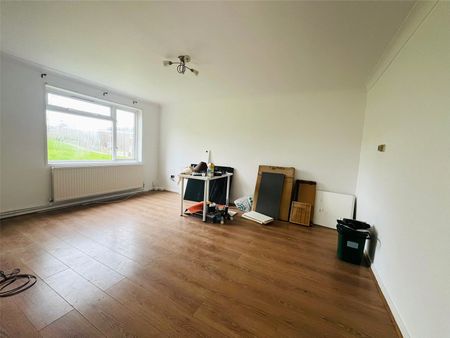 Dryden Close, Basingstoke, Hampshire, RG24 - Photo 5