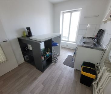 Location Appartement 1 pièce 31m² - Photo 3