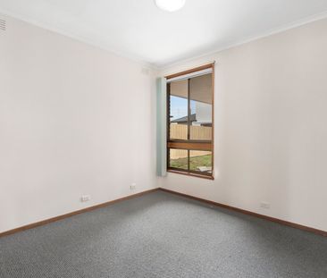 Lovely Low Maintenance Home! - Photo 5