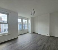 3 bed Mid Terraced House for Rent - Photo 1