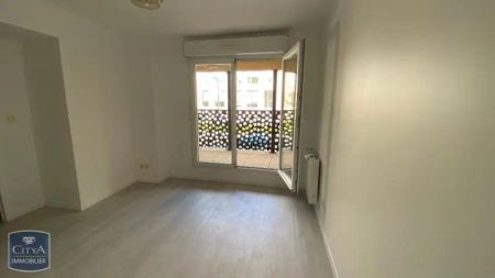 Appartement à louer 2 pièces 43m² - Photo 2