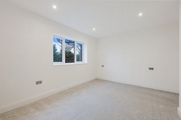 Pinecoat drive, CR8, Property for rent - Photo 1