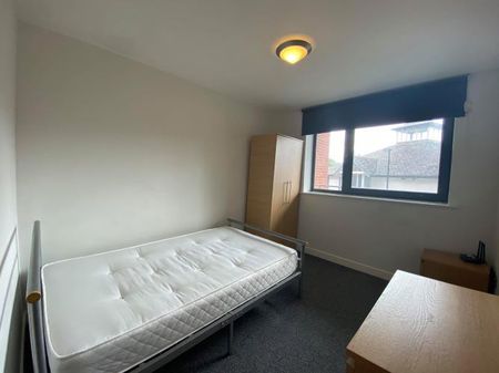 Student Apartment 2 bedroom, City Centre, Sheffield - Photo 2