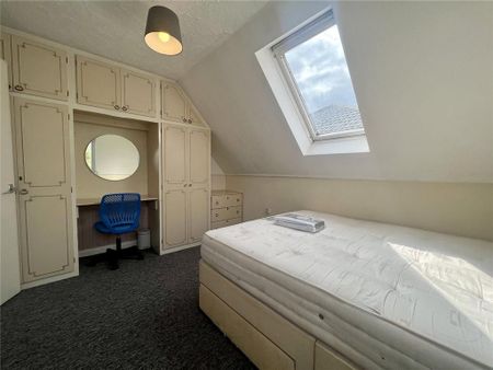 5 bedroom detached house to rent - Photo 3