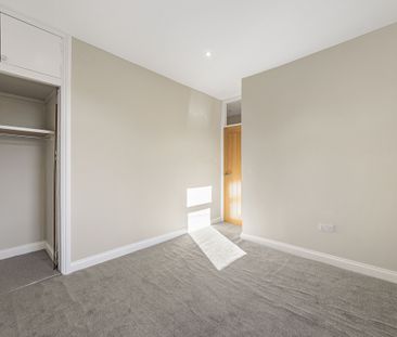 Cherry Orchard, Swindon, SN6 - Photo 1