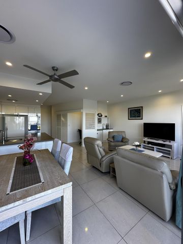 3 Bedroom Unit on the Canal - Photo 4