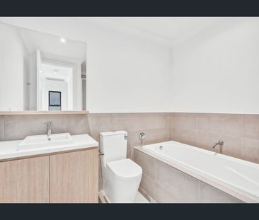 Hi, I'm Brand New and Ready for You... - Photo 5