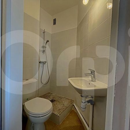 Appartement 1 pièces 15m2 MARSEILLE 6EME 490 euros - Photo 4