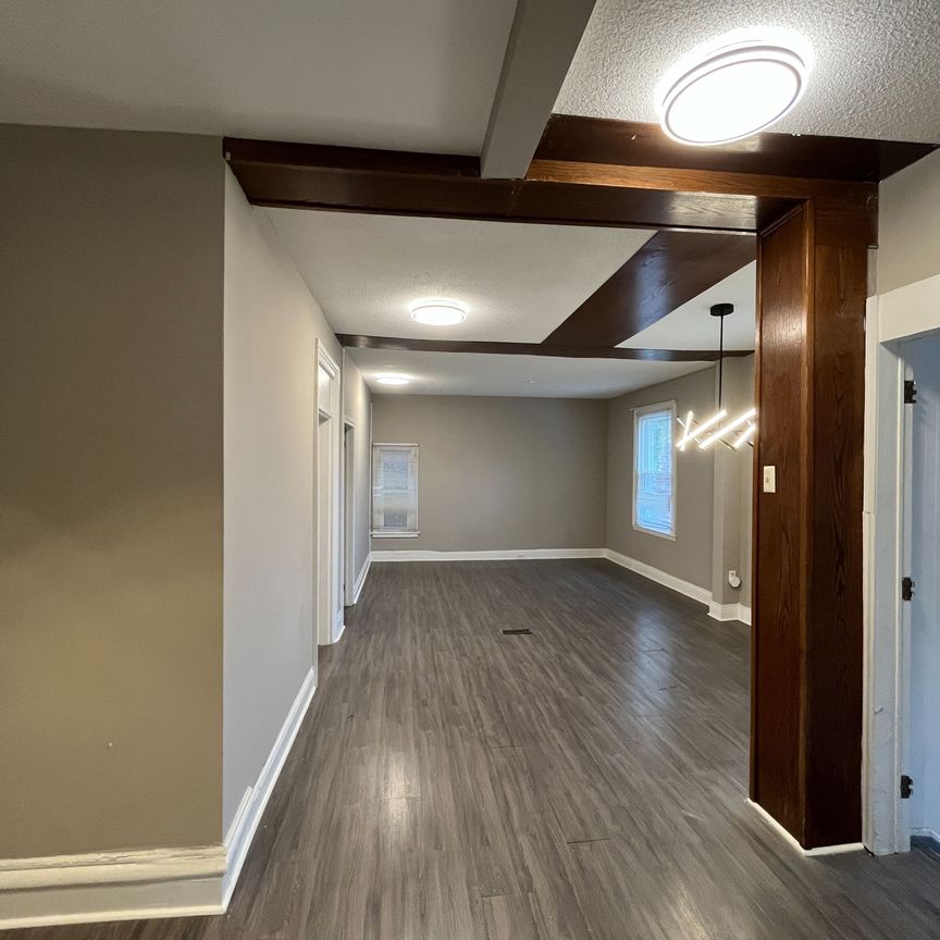 For Lease - 68 EAST Avenue Unit# UPPER, Hamilton, Ontario - Photo 1