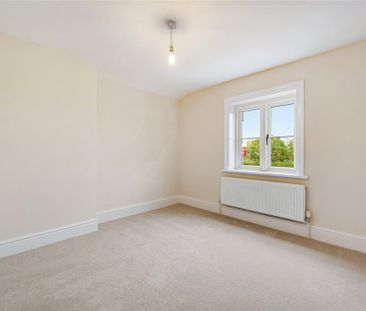 3 bedroom detached house to rent - Photo 5