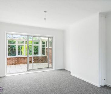 4 bedroom semi-detached house to rent - Photo 4