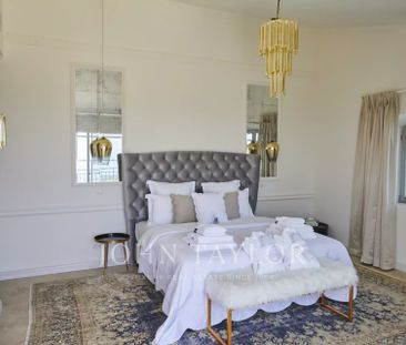 Maison à louer Tourrettes Sur Loup, Cote d'Azur, France12 000 EUR /... - Photo 2