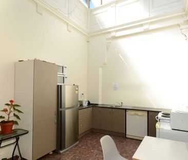 RENT A ROOM IN THIS HISTORIC HOME - Photo 2