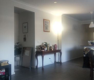 Epping - Photo 2