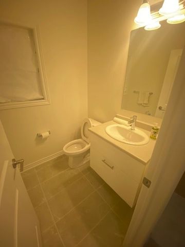 For Lease - 92 Phoenix Boulevard, Barrie, Ontario - Photo 5