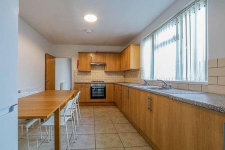 Colum Road, Cathays, CF10 - Photo 2
