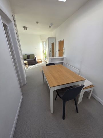 1 Bed Flat, Marlborough, SW3 - Photo 4