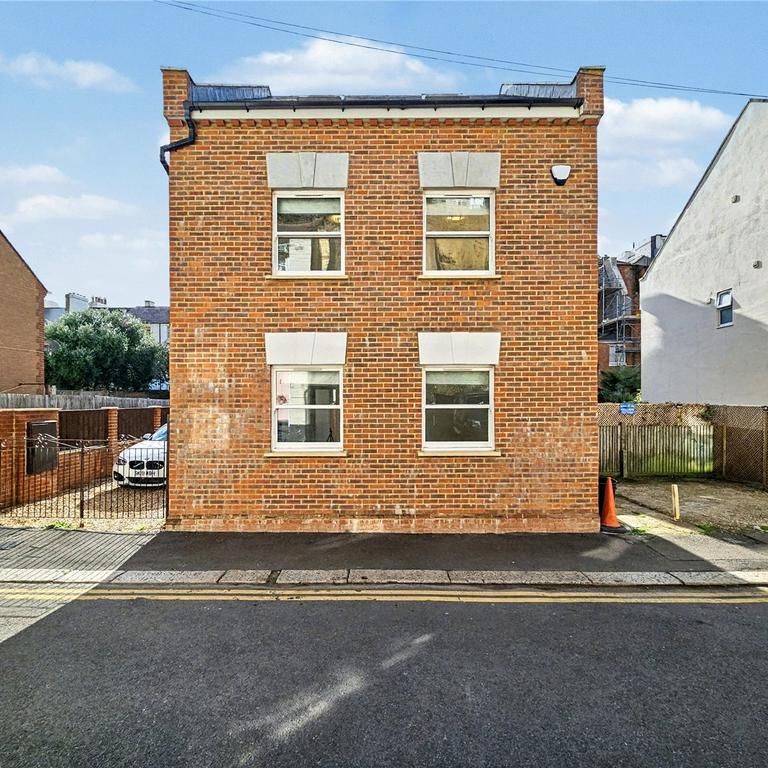 3 bedroom detached house to rent - Photo 1