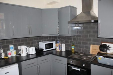 4 bedroom house to rent - Photo 5