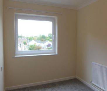 1 bedroom retirement property to rent - Photo 5