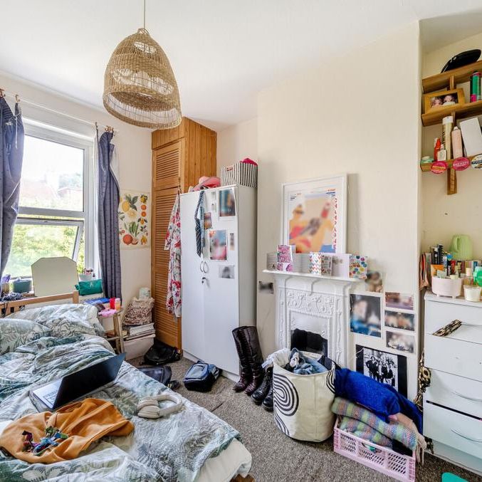 4 bedroom terraced house to rent - Photo 1