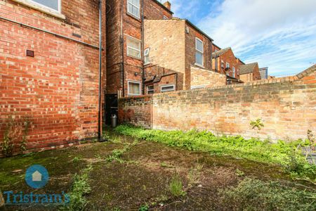 5 bed End Terraced House for Rent - Photo 5