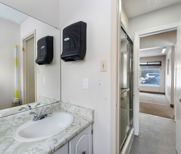 For Lease - 1641 Victoria Park Avenue Unit# 4, Toronto, Ontario - Photo 3