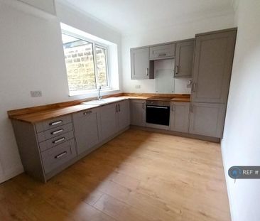 3 bedroom terraced house to rent - Photo 5