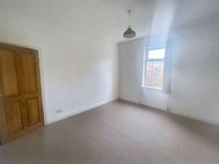 2 bed upper flat to rent in NE26 - Photo 4