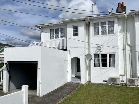 2 BDRM UNIT IN WAIWHETU - Photo 5