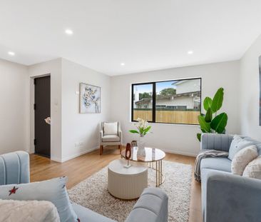 MANGERE, 4 BEDROOMS - Photo 1