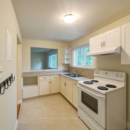 For Lease - 72 St Francis Street Unit# 6, West Centre Town, Ontario - Photo 4