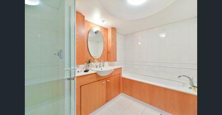 Three bedroom in Bennelong with Harbour Views - Photo 5
