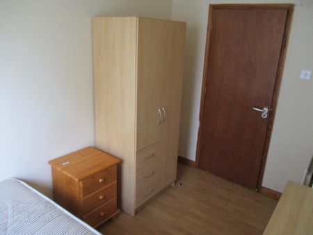 Upstairs Apartment, 109b University Avenue, Queens Quarter, Belfast - Photo 3