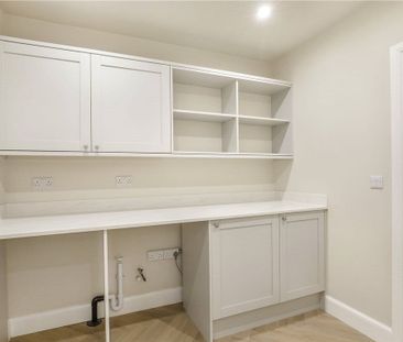 This beautifully renovated and thoughtfully extended four-bedroom h... - Photo 3