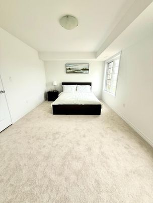 For Lease - 31 PUMPKIN CORNER Crescent Unit# #2, Barrie, Ontario - Photo 1