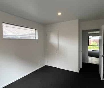 Gorgeous 2 Bedroom Home in the Heart of Addington - Photo 3